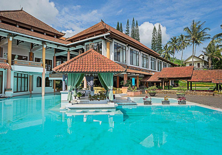 Royal Trawas Hotel and Cottages