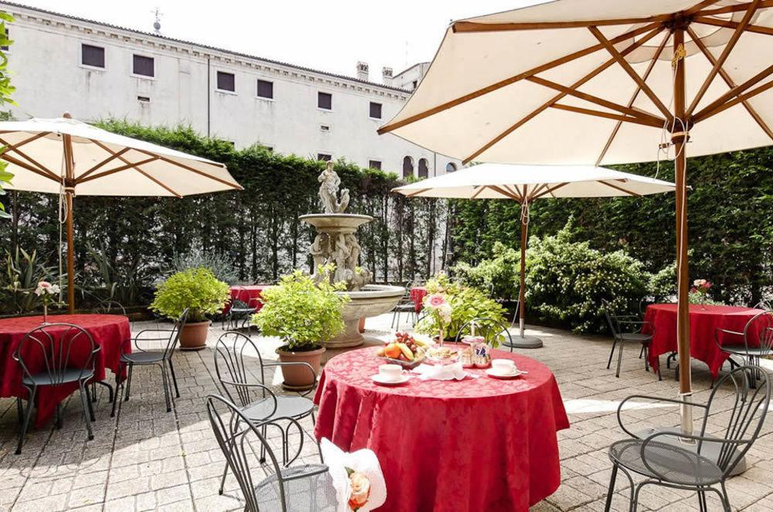 Exterior & Views 2, Belle Arti Hotel, Venezia
