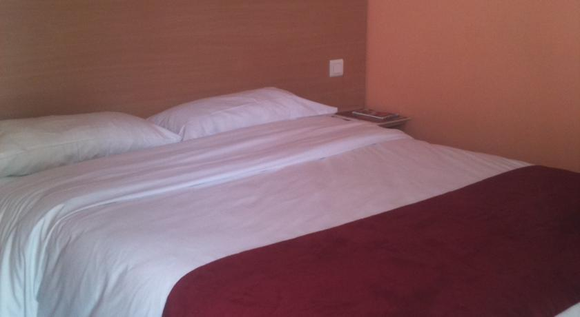 Bedroom 3, Hotel initial by balladins Roissy CDG / Saint-Mard, Seine-et-Marne