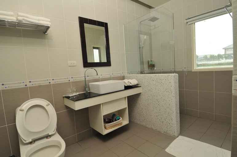 Bathroom 4, Lotus Hostel Beicheng Zhuang, Yilan