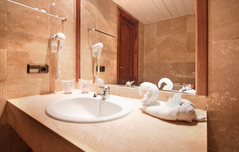 Bathroom 4, Ipanema Park, Baleares