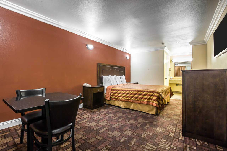 Public Area 2, Pico Rivera Inn and Suites, Los Angeles