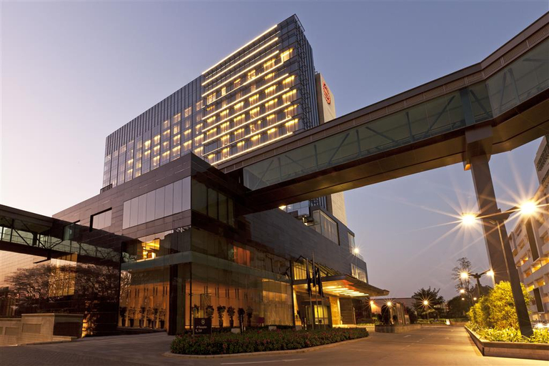 Exterior & Views 2, Sheraton Grand Bangalore Hotel at Brigade Gateway, Bangalore
