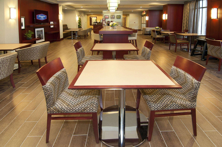 Public Area 2, Hampton Inn By Hilton Brampton Toronto, Peel