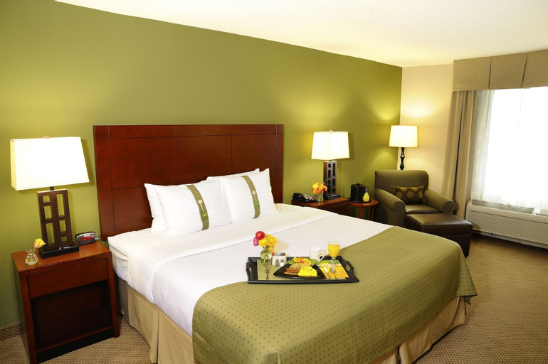 Bedroom 12