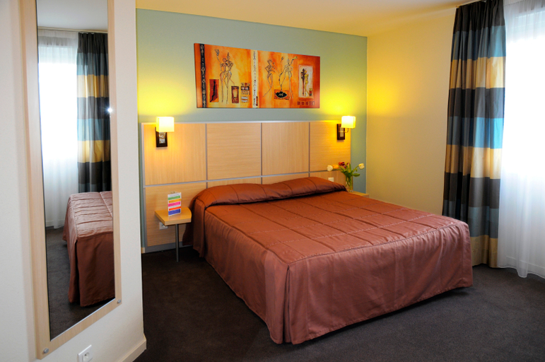 Bedroom 3, The Originals Boutique Actuel Hôtel, Saint-Etienne, Loire