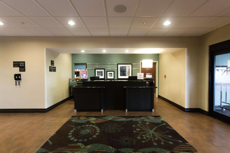 Public Area 2, Hampton Inn & Suites Middlebury, Elkhart
