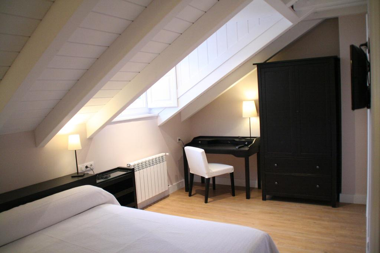 Bedroom 3, Complejo la Regalina, Asturias