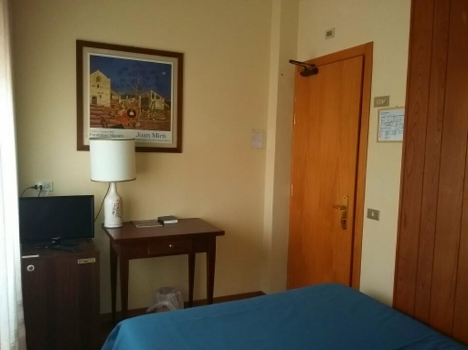 Bedroom 3, Hotel Clarici, Perugia