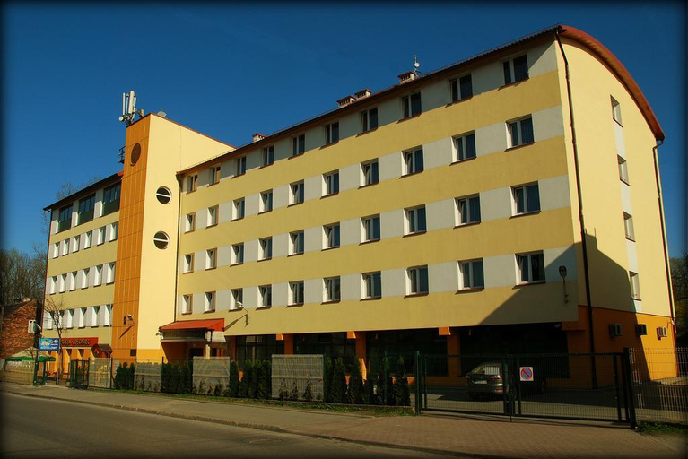 Exterior & Views 2, Ośrodek hotelowy Optima, Kraków City