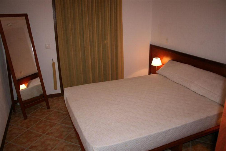 Bedroom 5, Eye Q Resort, Thessaly