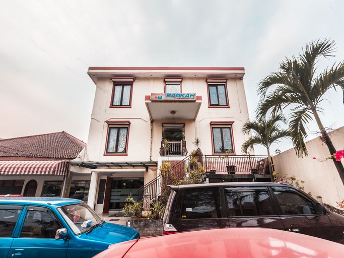 OYO 1667 Wisma Lux Barkah Syariah, South Jakarta