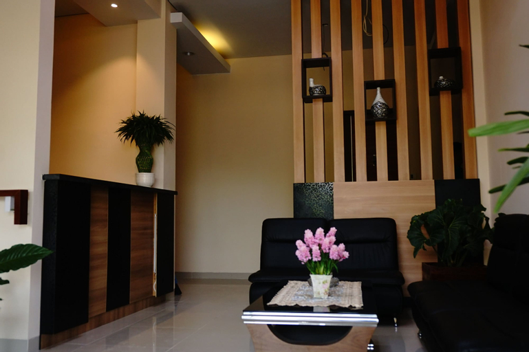 New D Dhave Hotel, Padang