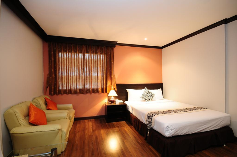 Bedroom 3, Maxim's Inn, Wattana