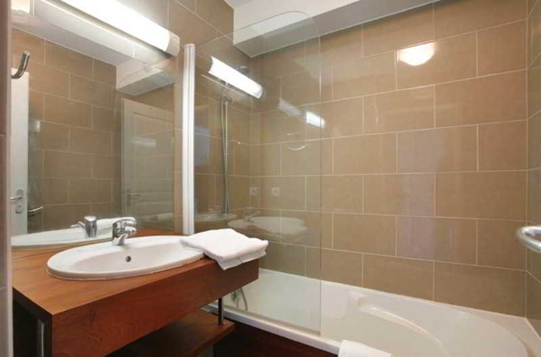 Bathroom 4, Lagrange Le Pic De L'ours, Pyrénées-Orientales