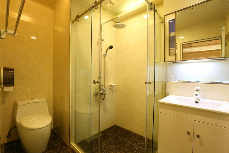 Bathroom 4, Kai Fu Hotel, Taoyuan