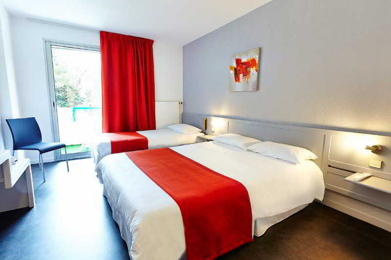 Bedroom 3, Hôtel du Golf Saint-Laurent,The Originals Relais, Morbihan