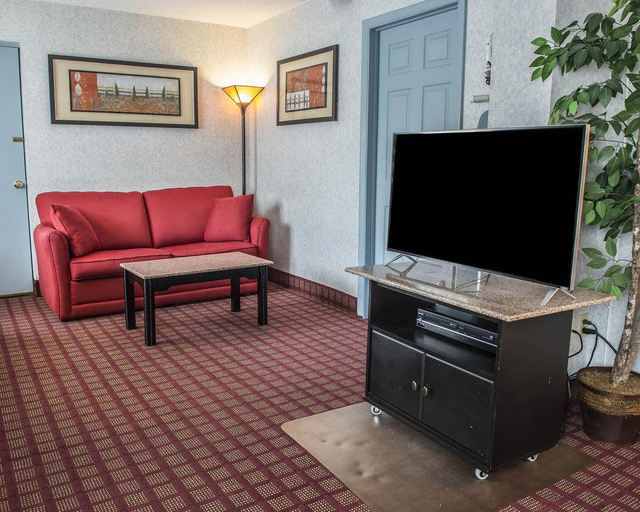 Public Area 2, Quality Inn & Suites Gibsonia - Pittsburgh North, Allegheny