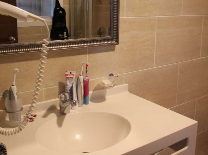 Bathroom 4, Bucoleon Palace Hotel, Fatih