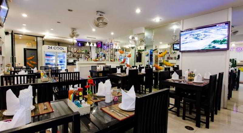 Food & Drinks 5, At White Patong , Phuket Island