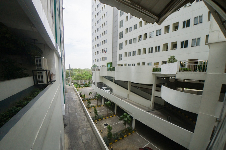 Exterior & Views 2, RedDoorz Apartment near Bundaran Satelit Surabaya, Surabaya