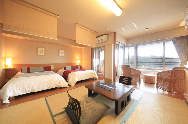 Bedroom 3, Hotel Isobe Garden, Annaka