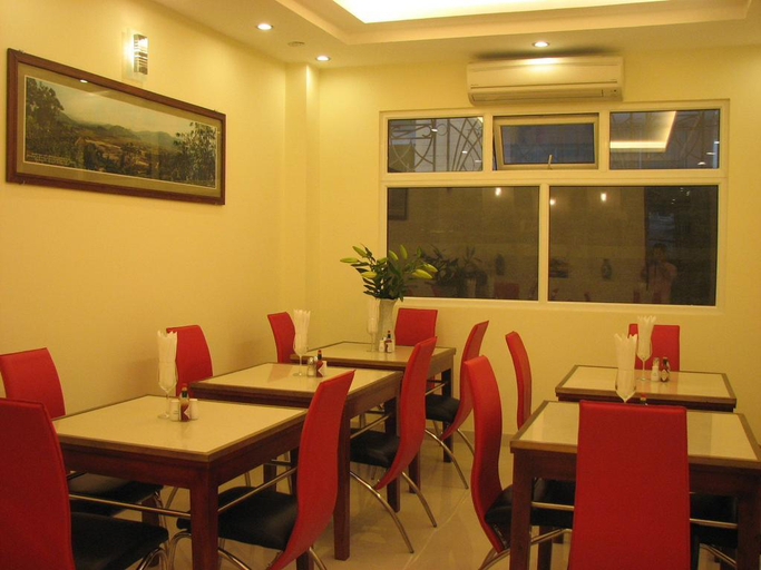 Food & Drinks 4, Ipeace Hotel - Bui Vien Walking Street, District 1
