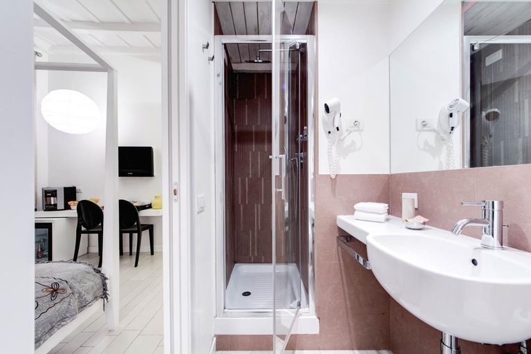 Bathroom 4, Pantheon Suites Rome 2, Rome