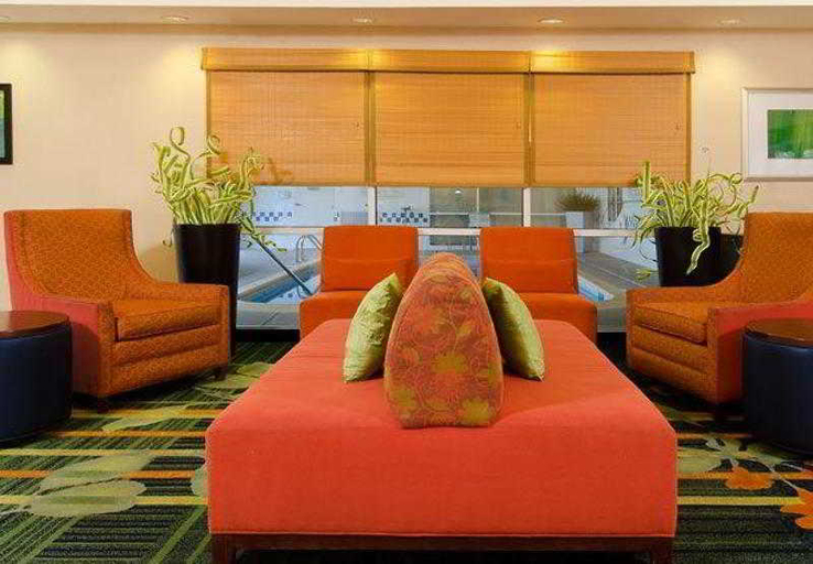 Public Area 2, Spark by Hilton Bloomington, Monroe