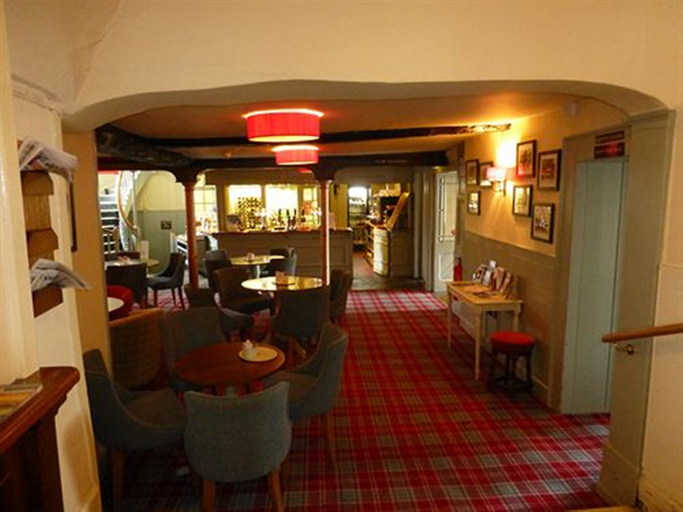 Food & Drinks 3, The Bear Hotel, Wiltshire
