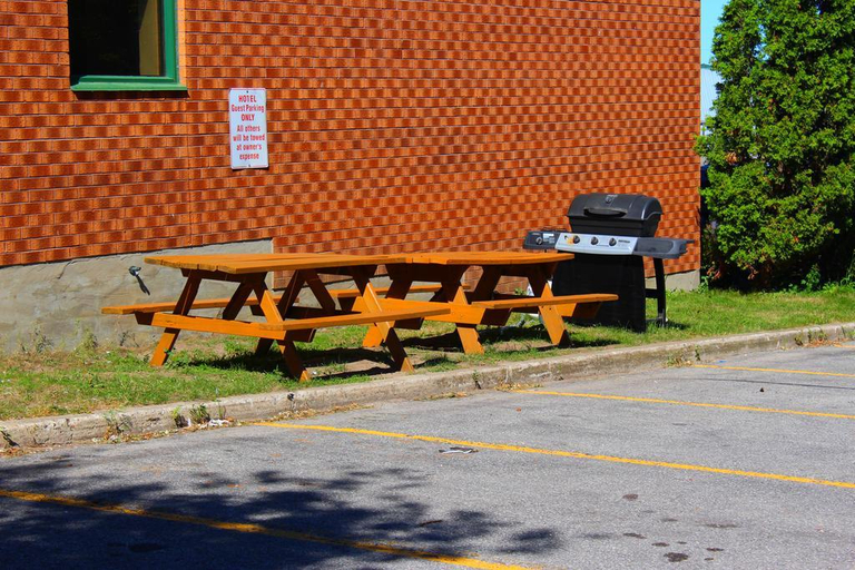 Exterior & Views 2, Comfort Inn & Suites Barrie, Simcoe