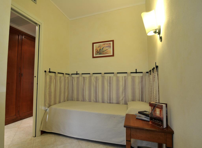 Bedroom 3, Airone, Livorno