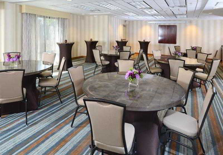 Food & Drinks 5, SpringHill Suites Fort Worth University, Fort Worth
