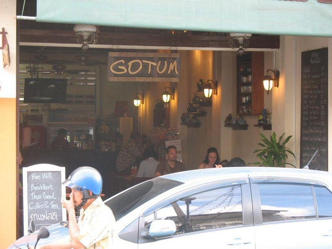Public Area 4, Gotum Hostel & Restaurant, Phuket Island