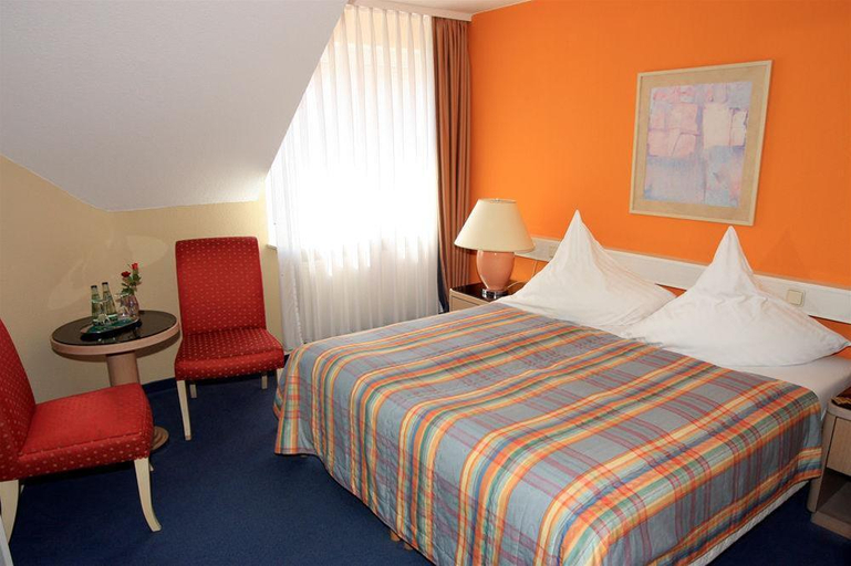 Bedroom 2, Hotel Ilmenauer Hof, Ilm-Kreis