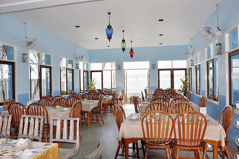 Food & Drinks 5, Baan Montra Beach Resort, Bang Saphan