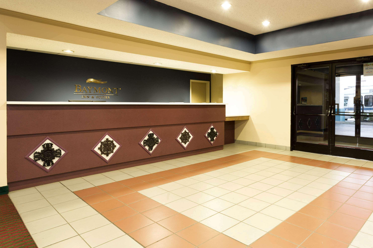 Public Area 3, Baymont by Wyndham Mason, Warren