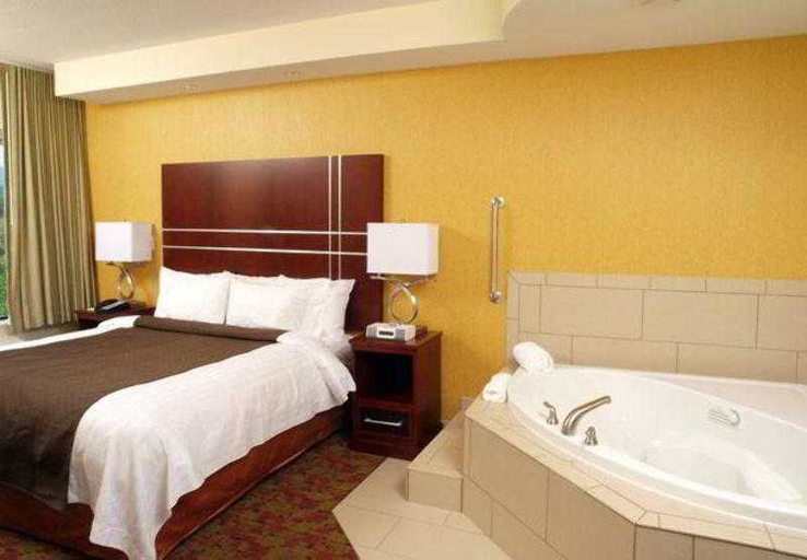 Bedroom 3, SpringHill Suites by Marriott Pigeon Forge, Sevier