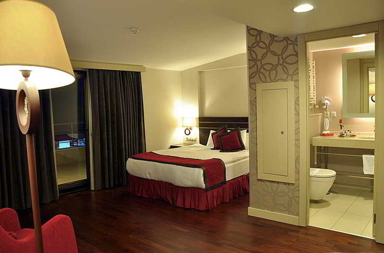 Bedroom 2, Niza Park Hotel, Çankaya