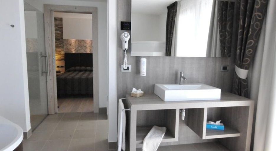 Bedroom 5, Belvedere, Trento