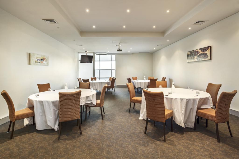 Food & Drinks 5, Quest Caroline Springs, Melton - East