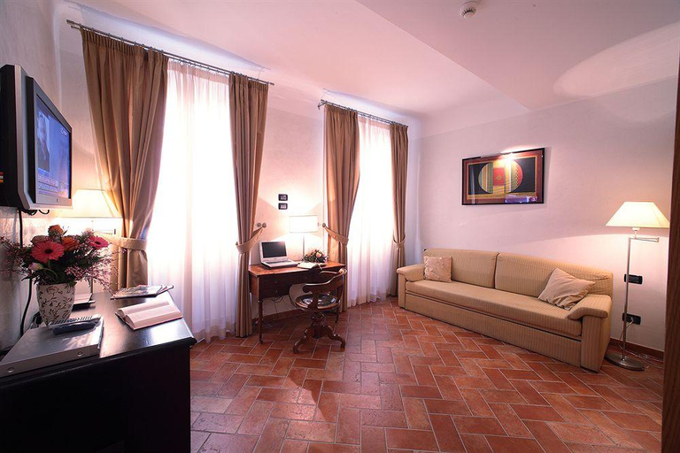 Exterior & Views 2, Davanzati, Florence