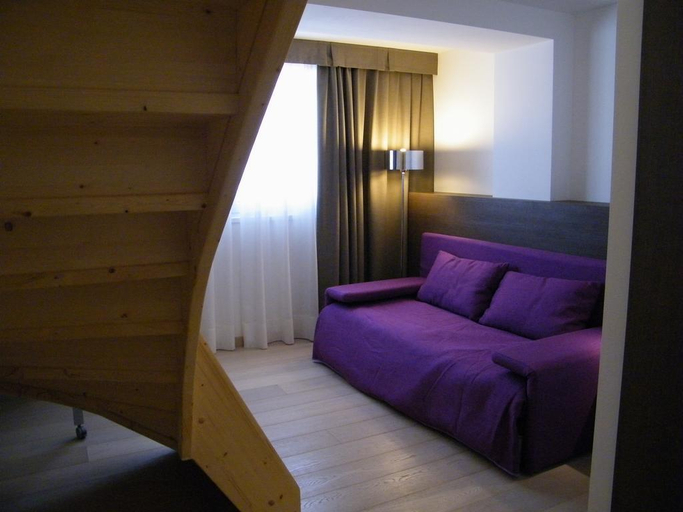 Bedroom 3, Grand Hotel Miramonti, Trento