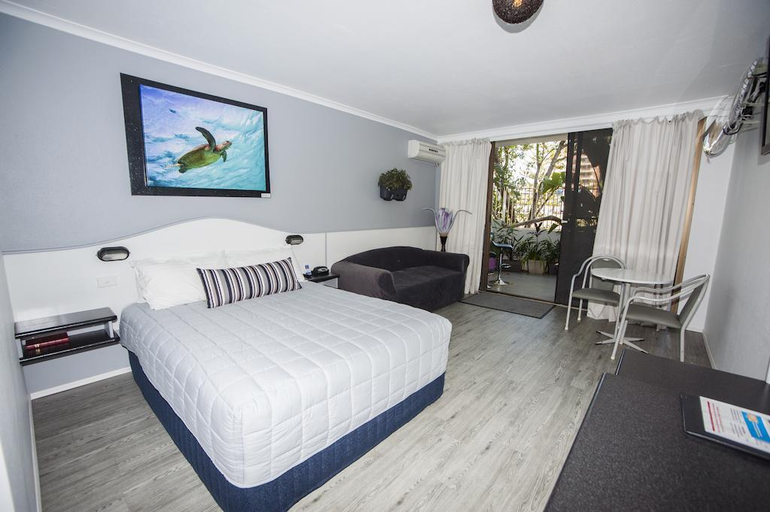 Bedroom 3, Palm Court Motor Inn, Port Macquarie-Hastings - Pt A