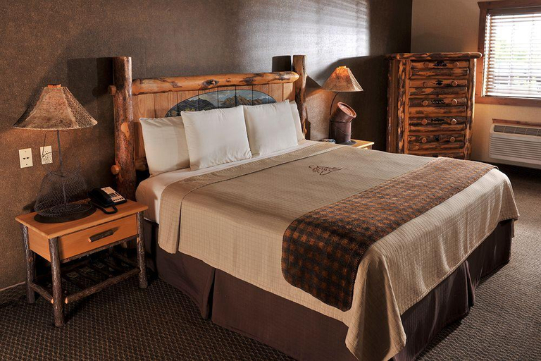 Bedroom 3, Stoney Creek Inn, Jo Daviess