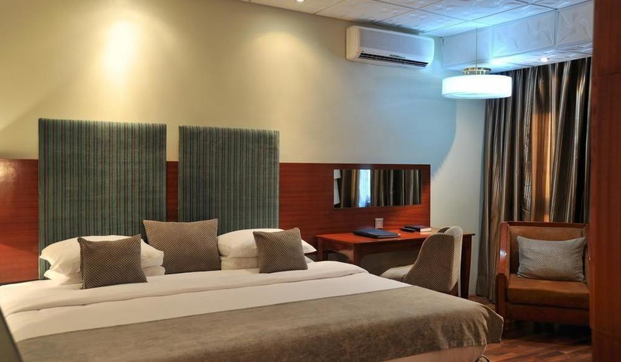 Bedroom 4, Protea Hotel by Marriott Delta, Uvwie