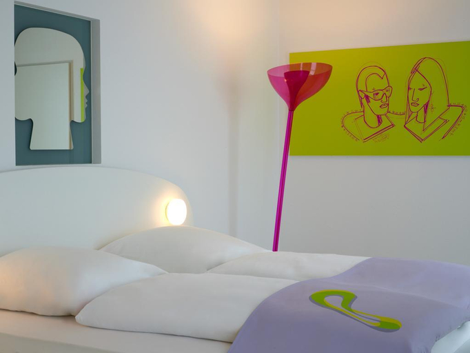 Bedroom 3, Prizeotel Bremen City, Bremen