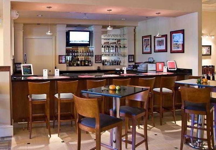 Food & Drinks 5, Residence Inn Raleigh Crabtree Valley, Wake
