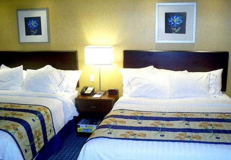Bedroom 3, SpringHill Suites Pittsburgh Mills, Allegheny
