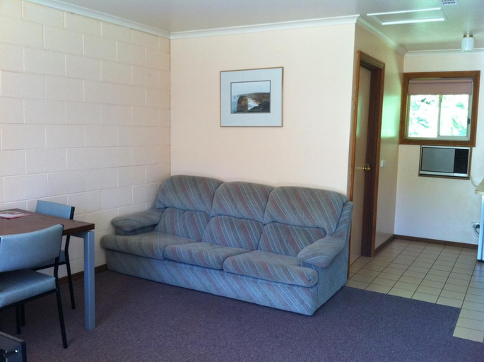 Public Area 2, Twelve Apostles Motel & Country Retreat, Corangamite - South